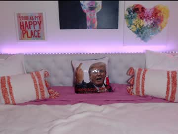 holihurricane's chat room