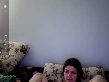 _just_a_simple_girl's chat room