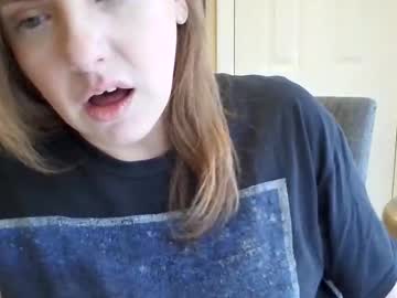 tinywithtiddies's chat room