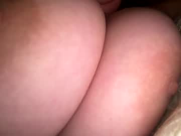 x_dreamgirl_x's chat room