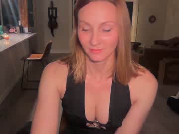 kaileeshy's chat room