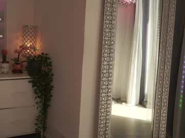 mysticxkitty's chat room