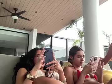 lylaxblake's chat room