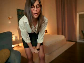 newchloe18's chat room