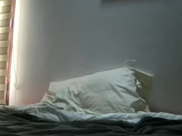 pinkilola's chat room