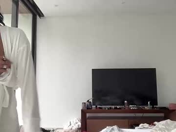 lylaxblake's chat room