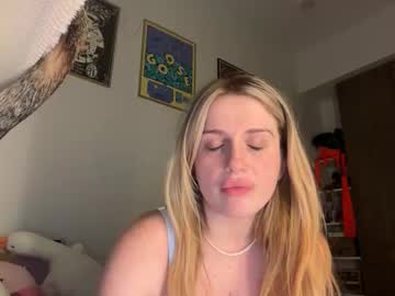 lolaa555's chat room