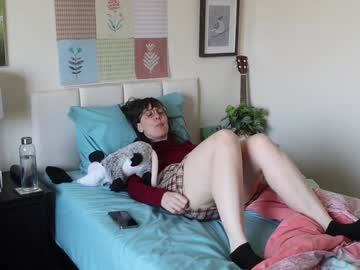 ellynaomi's chat room