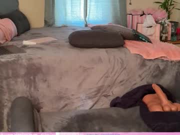 triciamori's chat room