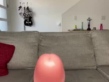 zoeafterdark's chat room