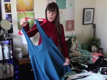 ellynaomi's chat room