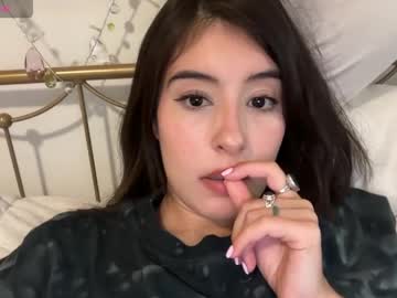 empressmonaa's chat room