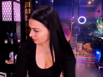 alma_pearl's chat room