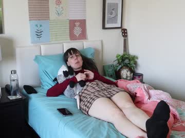 ellynaomi's chat room