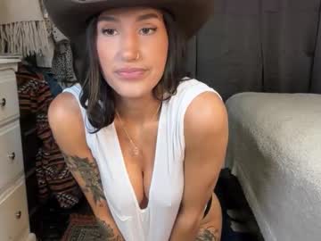 ella2sweet's chat room