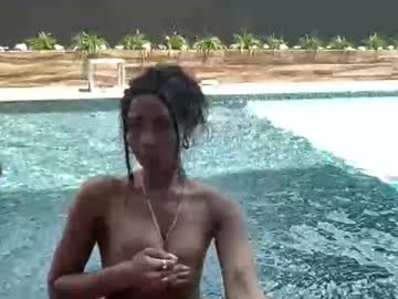 lylaxblake's chat room