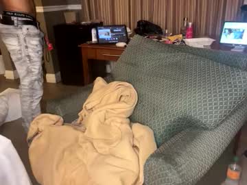 kibrombariu45's chat room