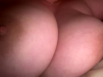 x_dreamgirl_x's chat room