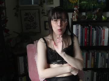 ellynaomi's chat room