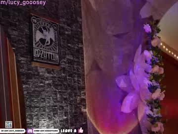 lucy_gooosey's chat room