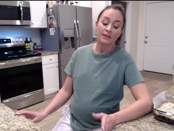 holihurricane's chat room