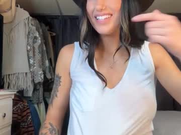 ella2sweet's chat room