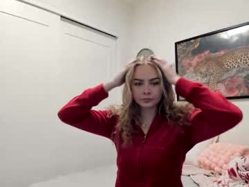 ariah_is_blonde's chat room