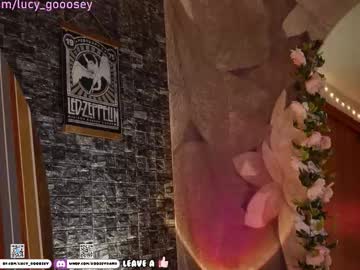 lucy_gooosey's chat room