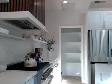 sadieeblake's chat room