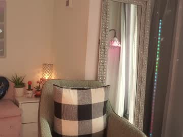 mysticxkitty's chat room