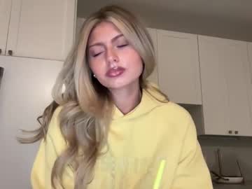 summerclarkee's chat room