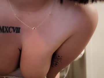 oohhellothere's chat room