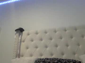 pretty_girl828687's chat room