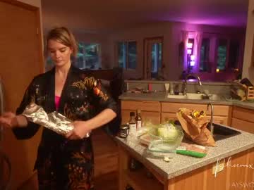 phoenix_taylor's chat room