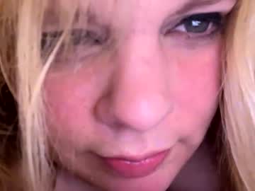 sweetlisa92's chat room