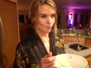 phoenix_taylor's chat room