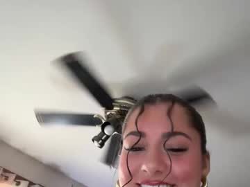 minahoneyy38's chat room