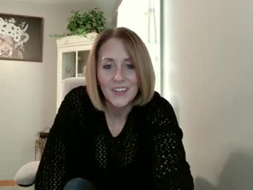 joliexx41's chat room