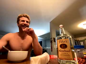 thickwhitegirl616114's chat room