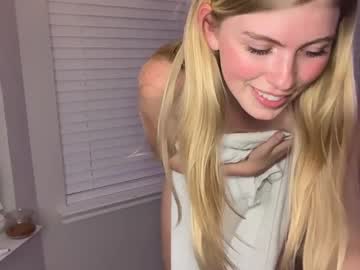 elliee81's chat room