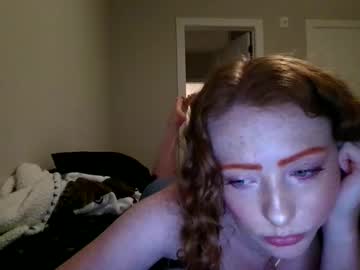 hellokitty2020luv's chat room