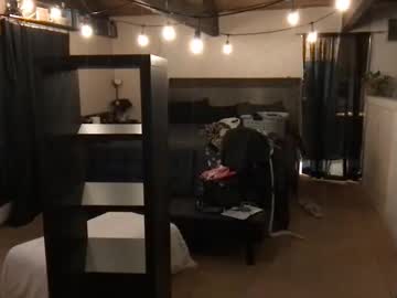 honeybuhnny's chat room