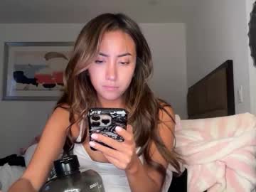 dollyrhodesss's chat room