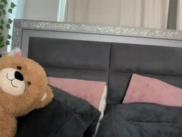 sophiasecretsx's chat room