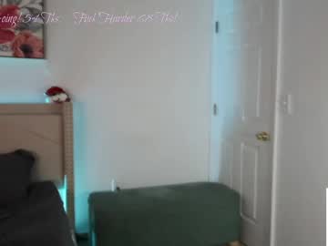 ari_lovexo's chat room