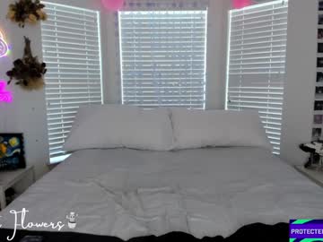 violetttflowers's chat room