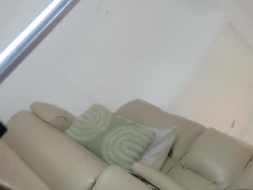 ohmysweetkitty's chat room