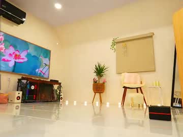 emmasky69's chat room