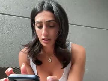 camiliakxoxo's chat room