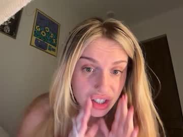 lolaa555's chat room